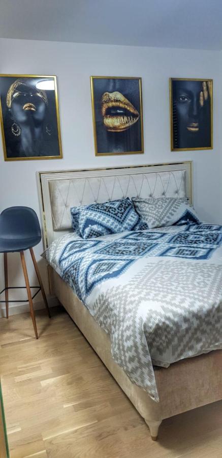 Identity By Nights & Smiles Apartment Tuzla Luaran gambar