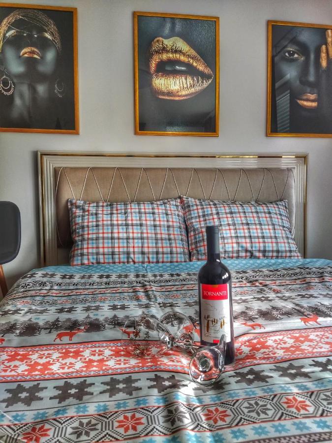 Identity By Nights & Smiles Apartment Tuzla Luaran gambar
