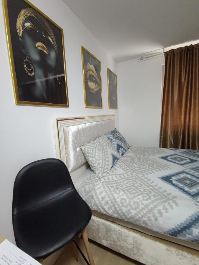 Identity By Nights & Smiles Apartment Tuzla Luaran gambar
