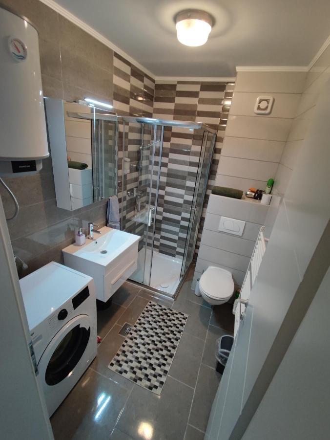 Identity By Nights & Smiles Apartment Tuzla Luaran gambar