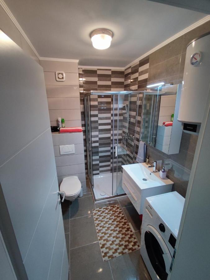Identity By Nights & Smiles Apartment Tuzla Luaran gambar